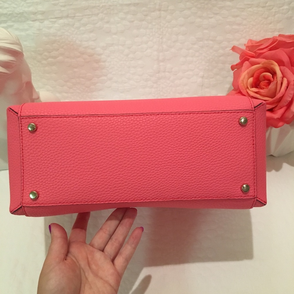 🚫🚫SOLD🚫🚫Kate Spade Flamingo Pink Bow Purse - Picture 3 of 6